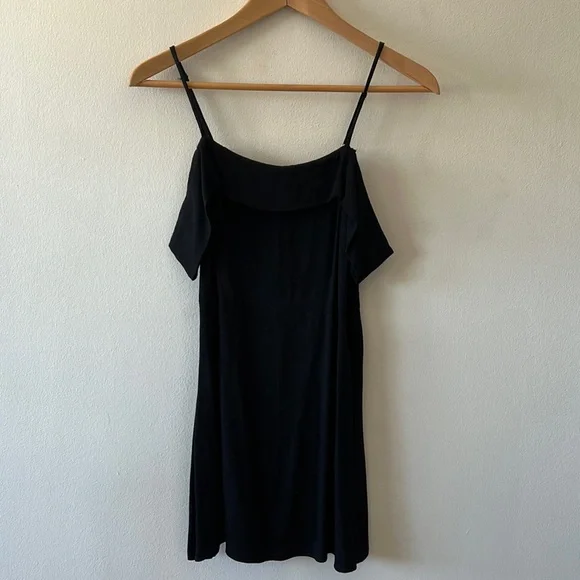 reformation black off the shoulder dress Black Off The Shoulder Long Sleeve Mini Dress Reformation in Size Medium